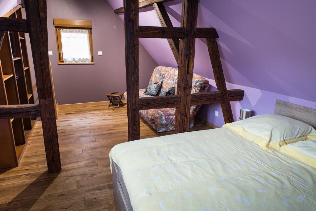 La Petite Maison Wintzenheim Exteriör bild
